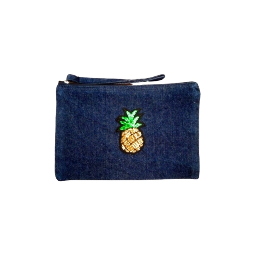 Denim Wristlet with Pineapple Bijoux!🍍